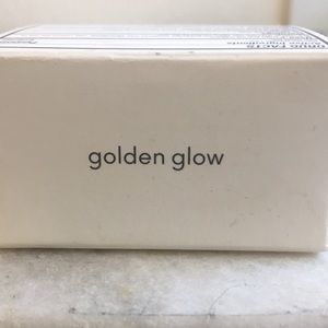 jane iredale Makeup - Golden glow Amazing base loose mineral powder. jane iredale Makeup - Golden glow Amazing base loose mineral powder.